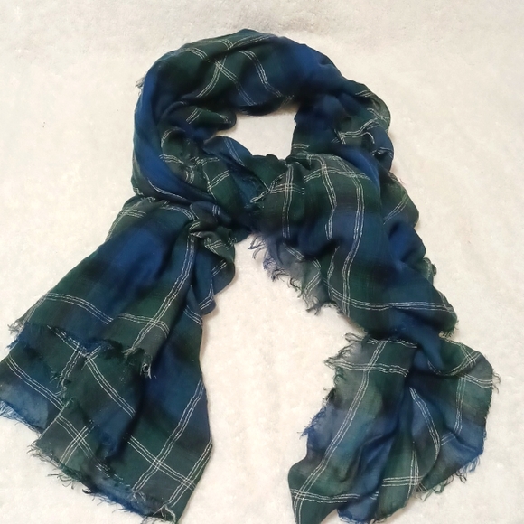 Accessories - Scarf/Wrap